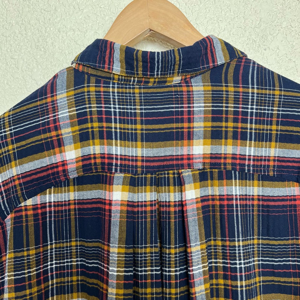 Twelve-O-Two Plaid Button Down Top Size Small Blu… - image 6
